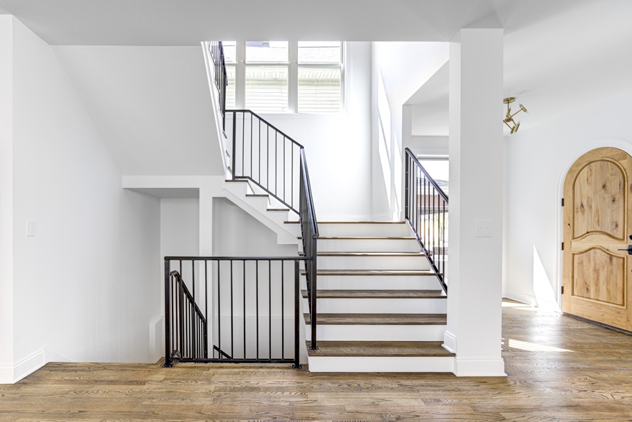 Oak Hardwood Staircase Design