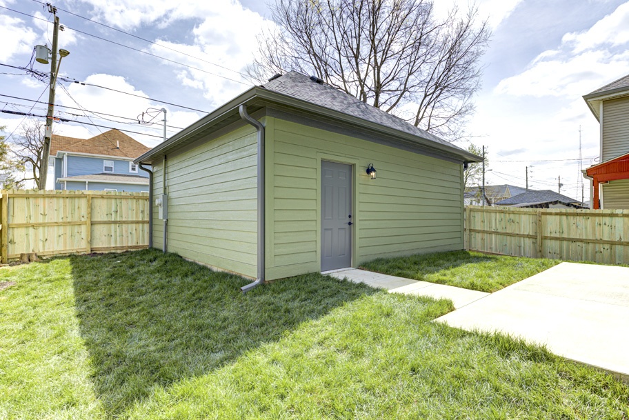 423 N State Backyard Shed