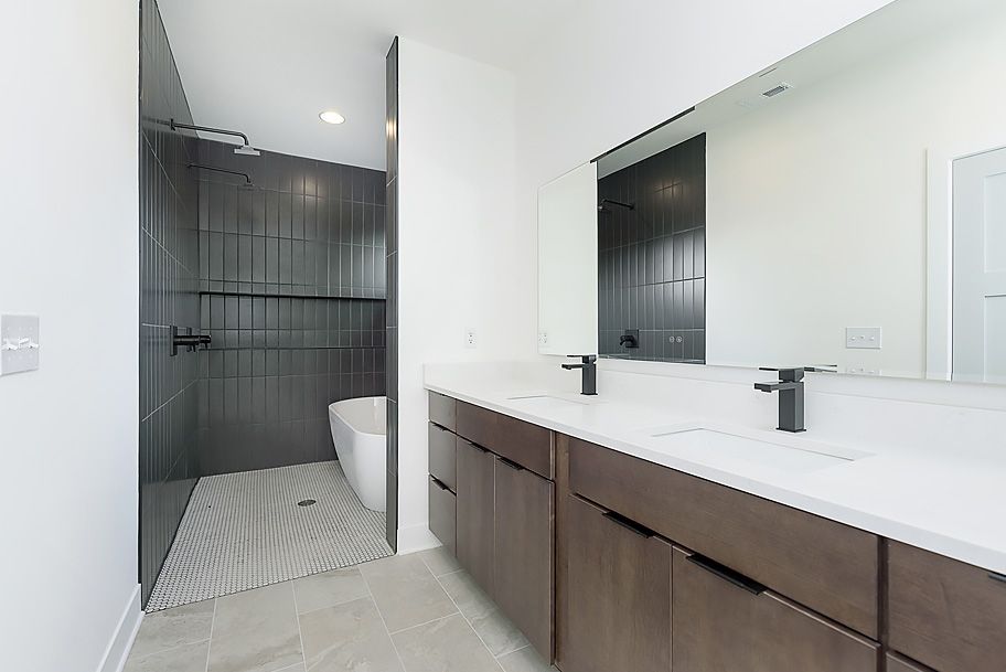 Indianapolis Home Builder Modern Master Bathroom