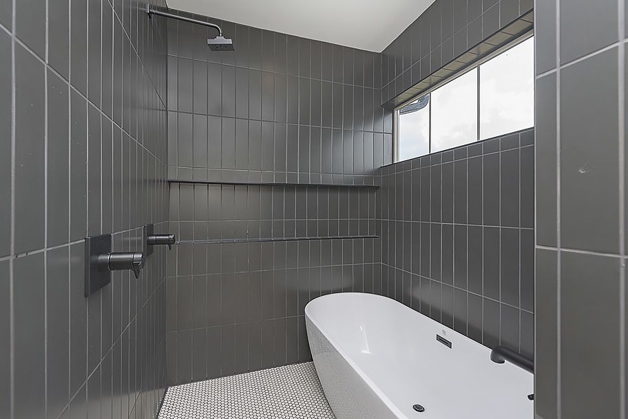 Modern Dark Shower Room