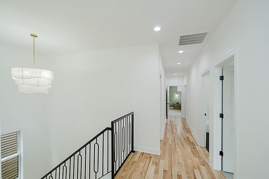 18 upstairs landing web