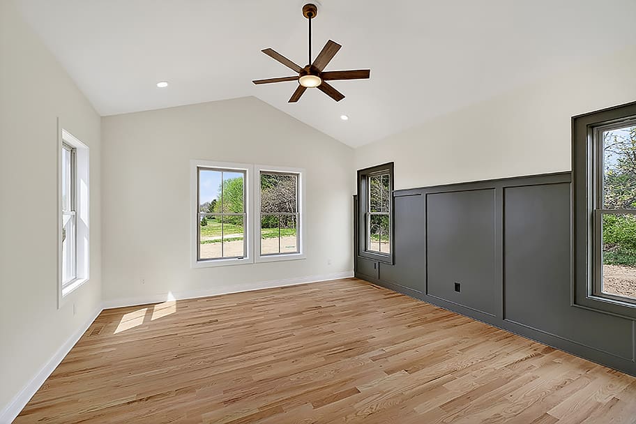 14 14 primary bedroom