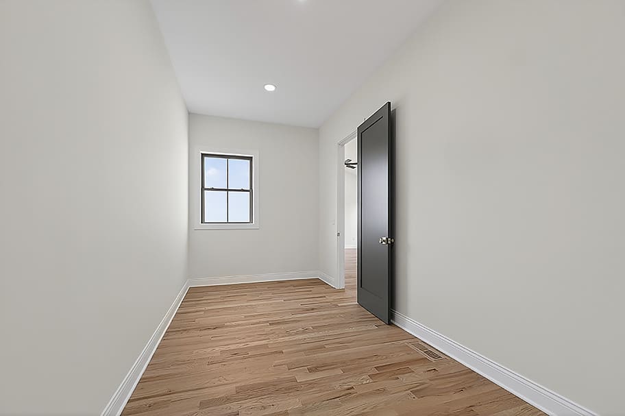 16 16 primary closet